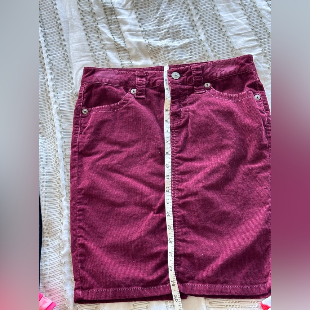 LONDONJEAN by Victoria Secret Burgundy Wine Corduroy Pencil Skirt Y2K era RARE - Picture 6 of 10